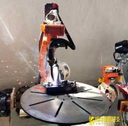 <b>焊接機(jī)器人在自動化生產(chǎn)的優(yōu)勢</b>